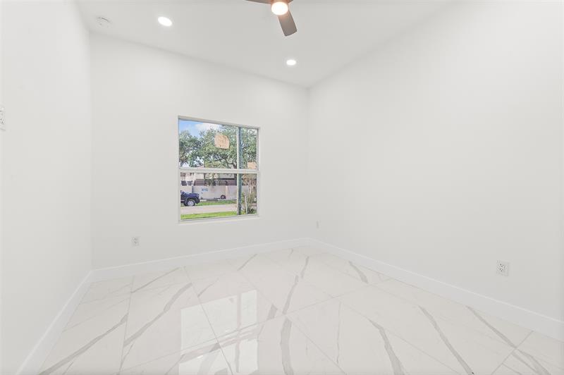 Image 9 of 24 For 2407 8th St  