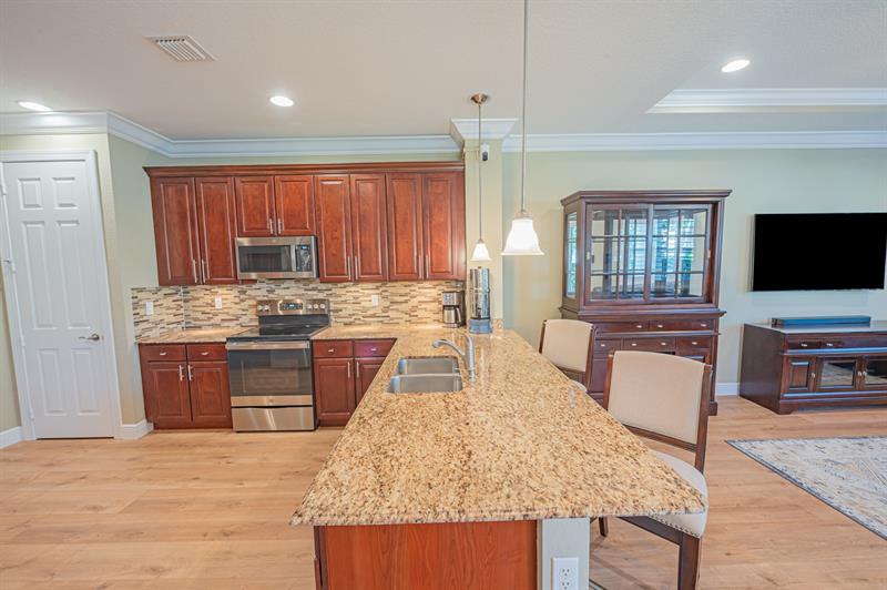 Image 11 of 39 For 4652 Cadiz Cir