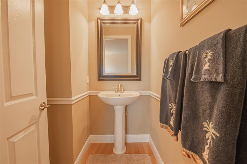 Image 13 of 39 For 4652 Cadiz Cir