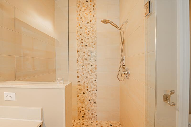 Image 19 of 39 For 4652 Cadiz Cir