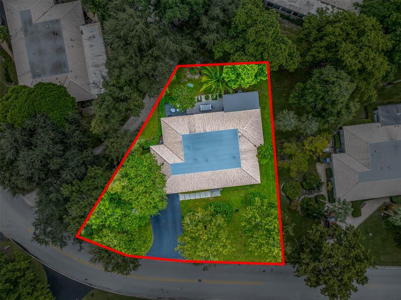 Image 18 of 20 For 902 Cypress Grove Dr  902