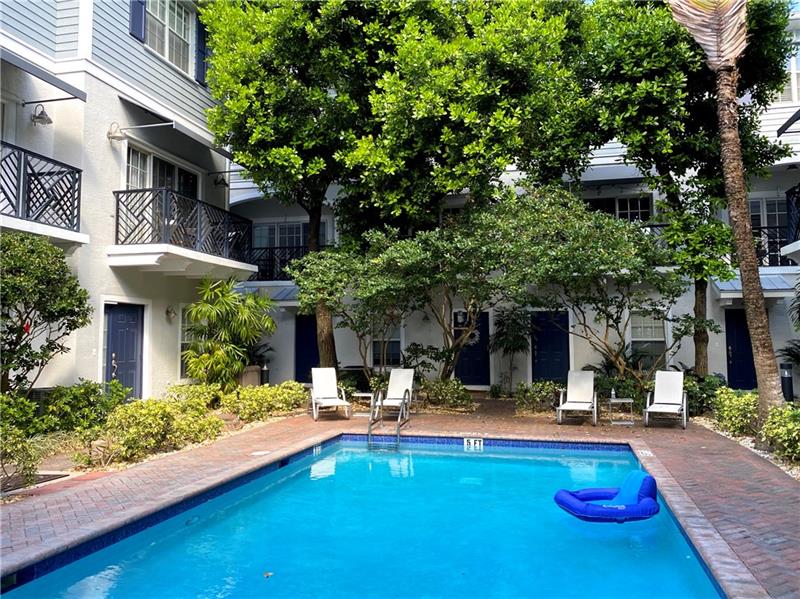 Details for 472 2nd Ave  11, Fort Lauderdale, FL 33301