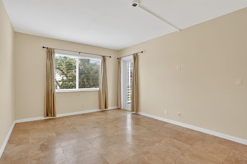 Image 20 of 35 For 3050 16th Avenue  107