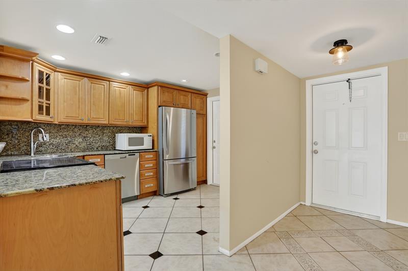 Image 4 of 35 For 3050 16th Avenue  107