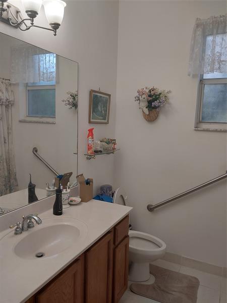 Image 7 of 7 For 7042 Bay Hill Dr
