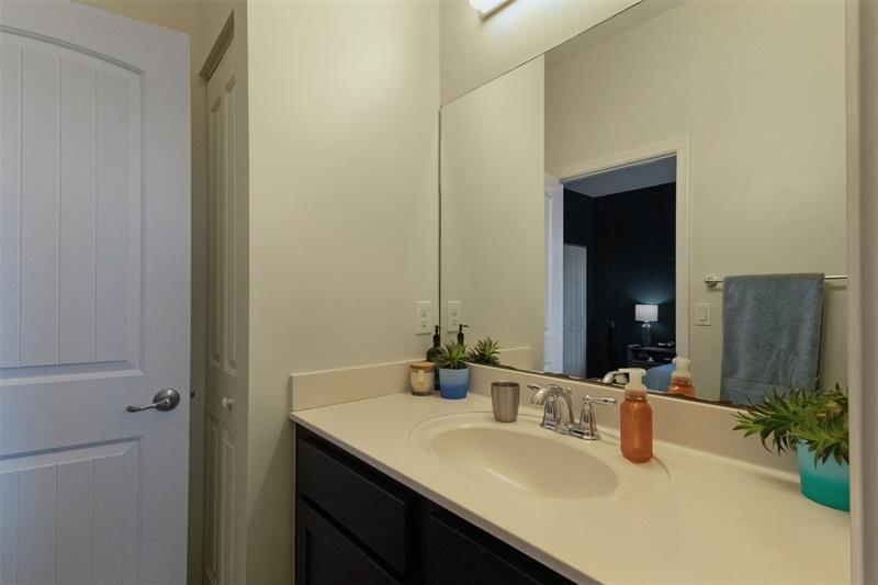 Image 30 of 49 For 4218 Dixie Hwy  64