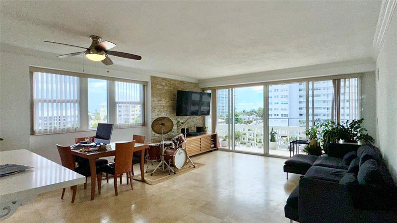 Image 5 of 35 For 1900 Ocean Dr  502