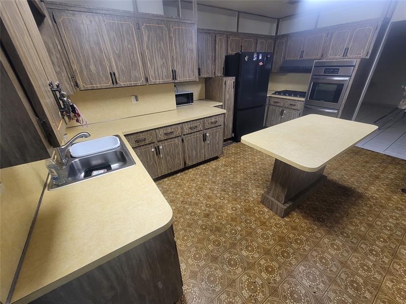 Image 11 of 21 For 18712 23rd Ct