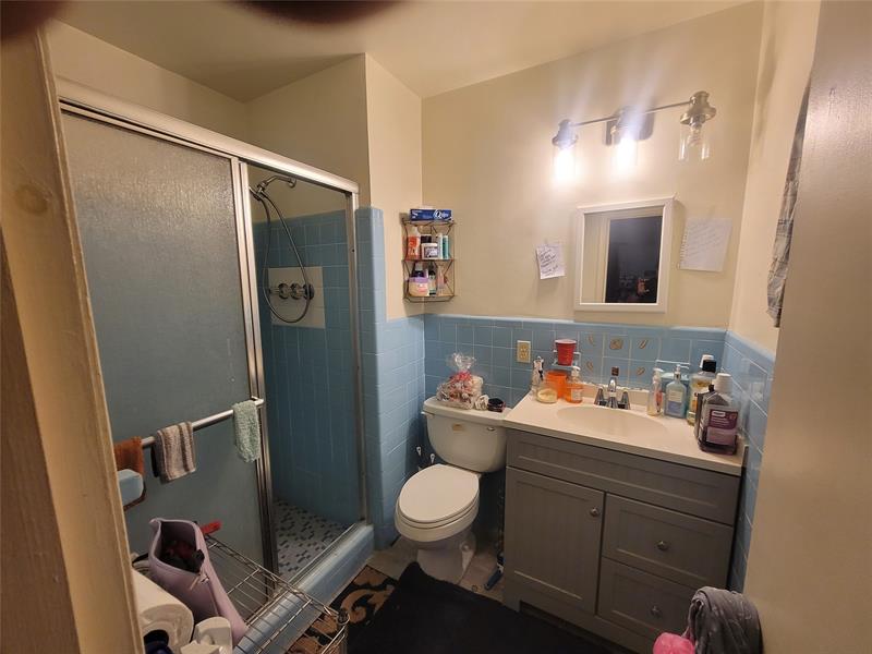 Image 12 of 21 For 18712 23rd Ct