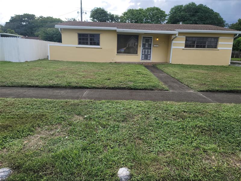 Image 4 of 21 For 18712 23rd Ct