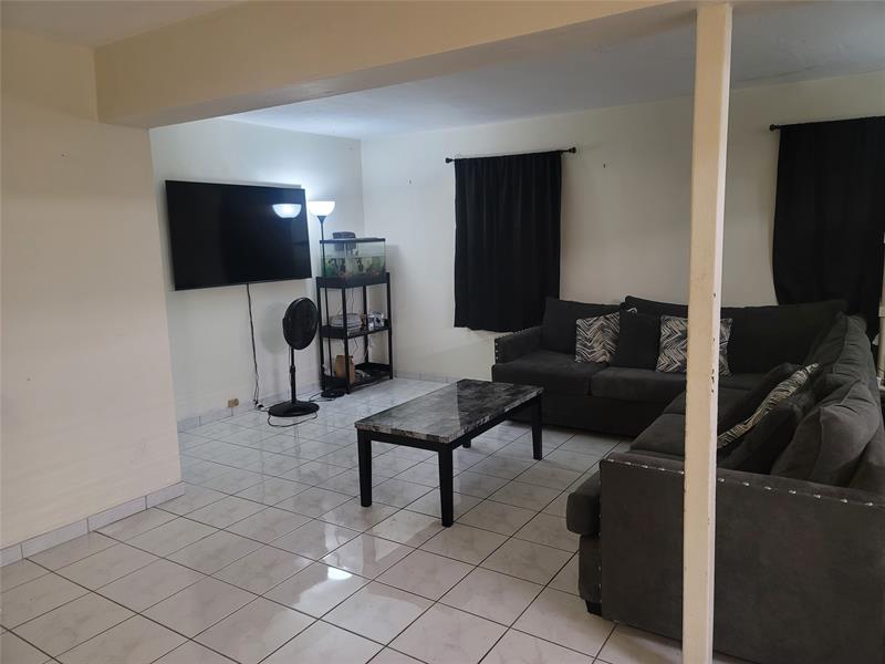 Image 6 of 21 For 18712 23rd Ct