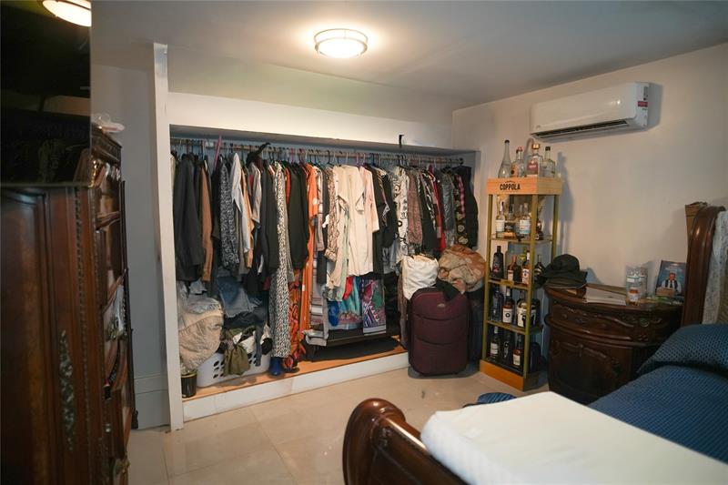 Image 18 of 26 For 2340 99th Ter