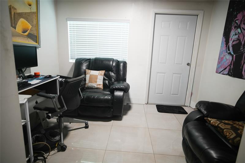 Image 5 of 26 For 2340 99th Ter