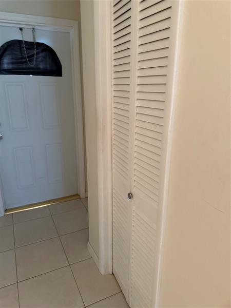 Image 19 of 22 For 2851 Golf Blvd  107