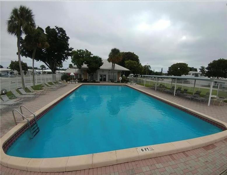 Image 22 of 22 For 2851 Golf Blvd  107