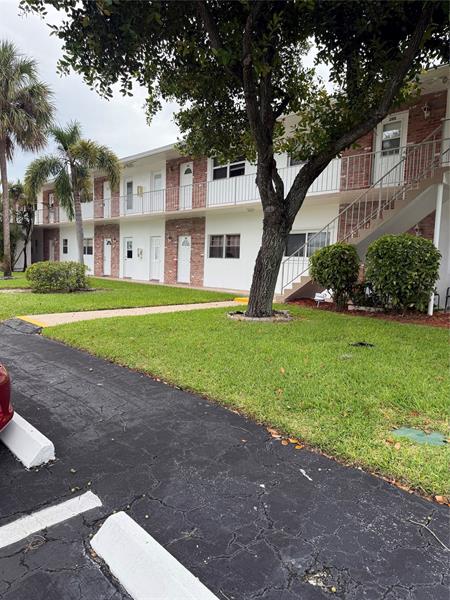 Image 3 of 22 For 2851 Golf Blvd  107