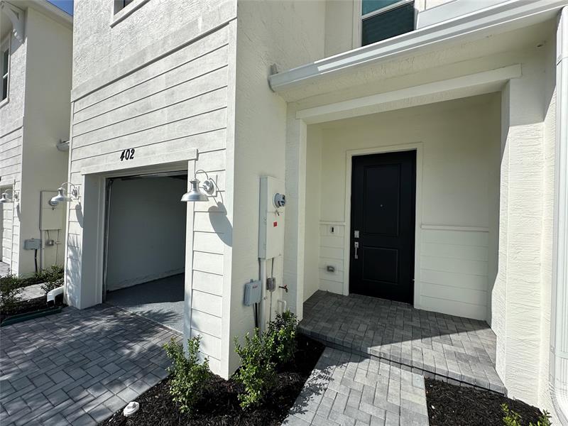 Image 10 of 87 For 402 Crossoak Ln  402