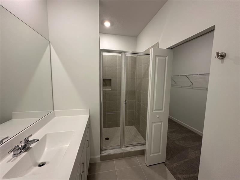 Image 48 of 87 For 402 Crossoak Ln  402