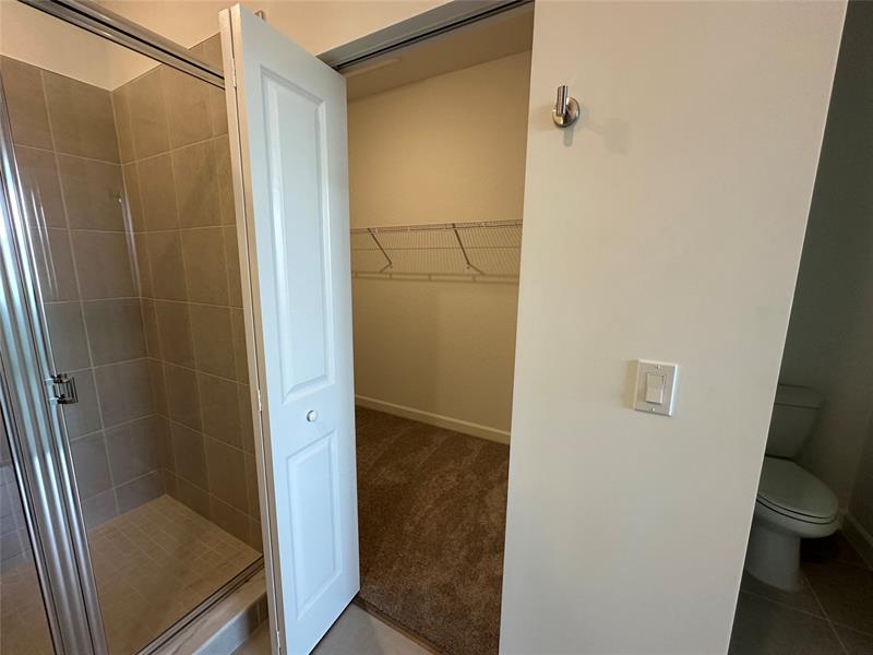 Image 49 of 87 For 402 Crossoak Ln  402