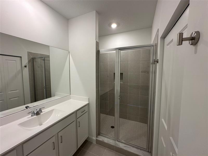 Image 52 of 87 For 402 Crossoak Ln  402