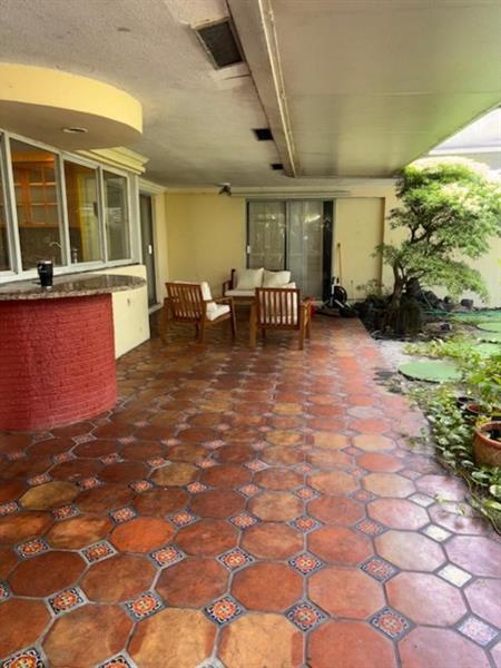 Image 4 of 44 For 1951 36th St