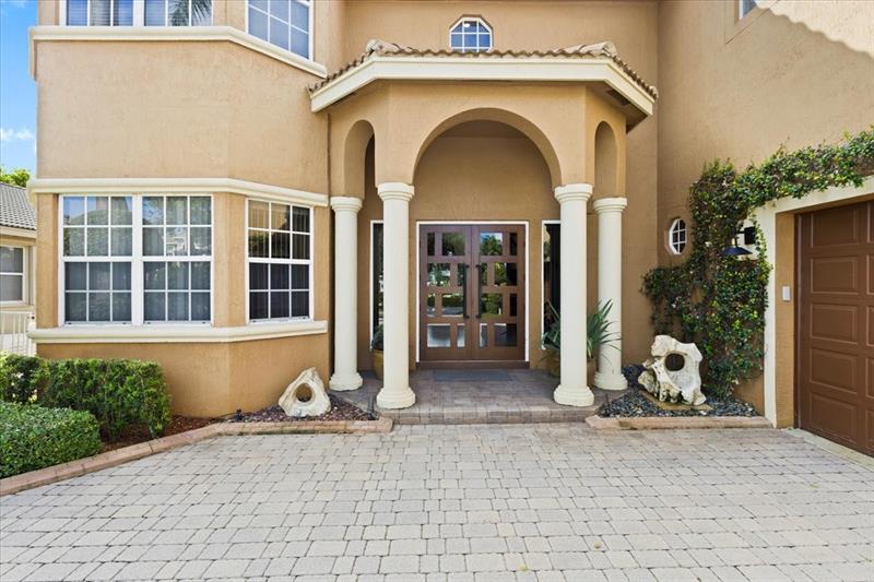 Image 11 of 60 For 12064 49th Dr