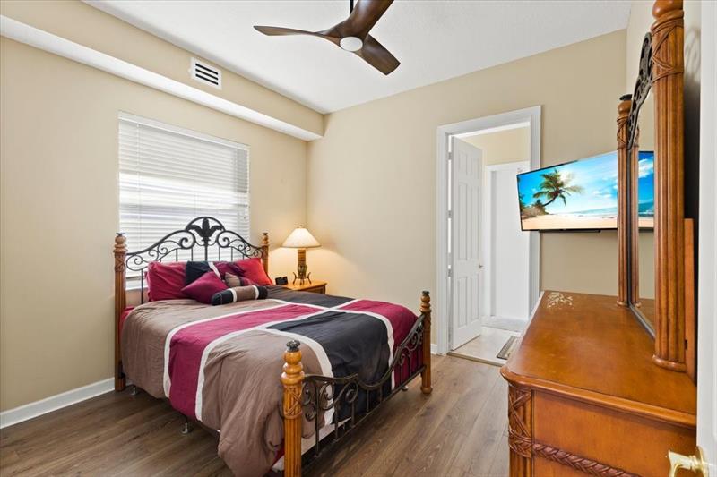 Image 29 of 60 For 12064 49th Dr