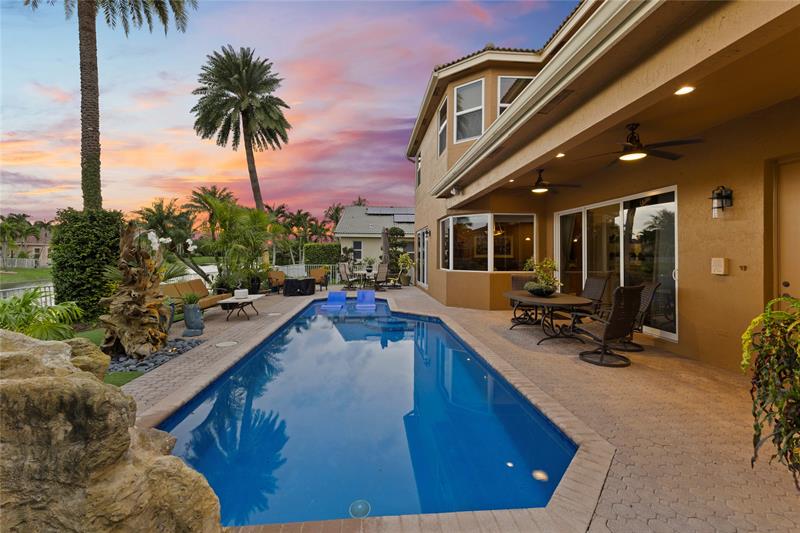 Image 4 of 4 For 12064 49th Dr