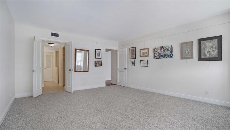 Image 22 of 48 For 3430 Galt Ocean Dr  504