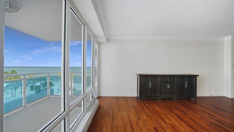 Image 4 of 48 For 3430 Galt Ocean Dr  504