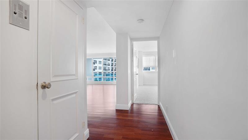 Image 6 of 48 For 3430 Galt Ocean Dr  504