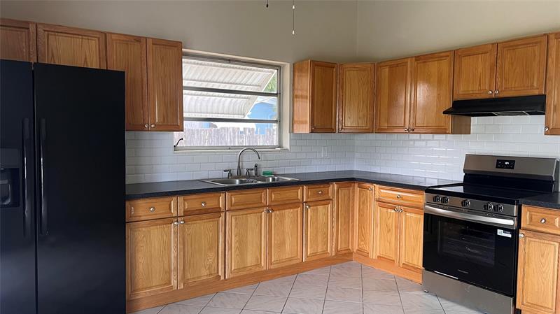 Image 4 of 6 For 6540 4th St  