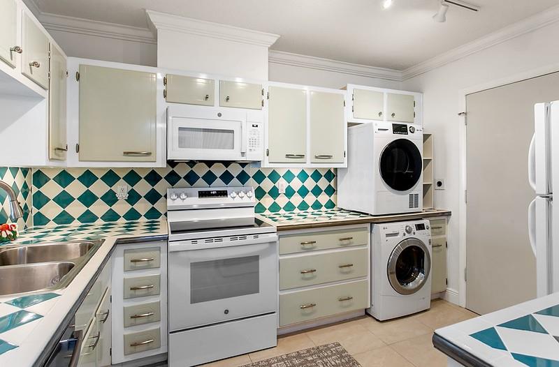 Image 17 of 34 For 6000 Ocean Blvd  6a