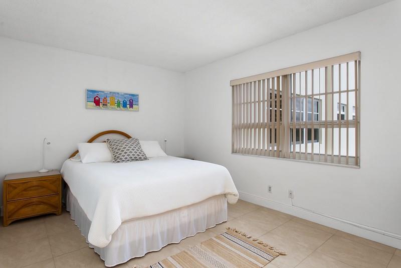 Image 8 of 34 For 6000 Ocean Blvd  6a