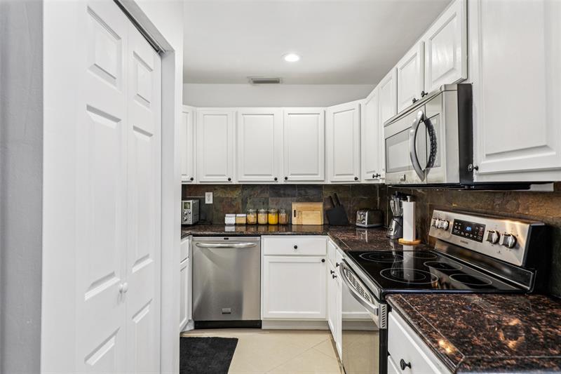 Image 15 of 44 For 10875 29th Mnr  2