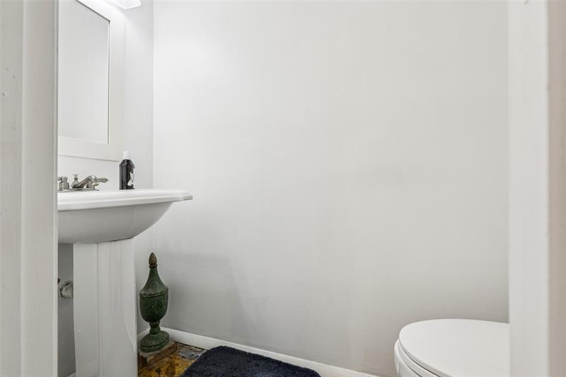 Image 21 of 44 For 10875 29th Mnr  2