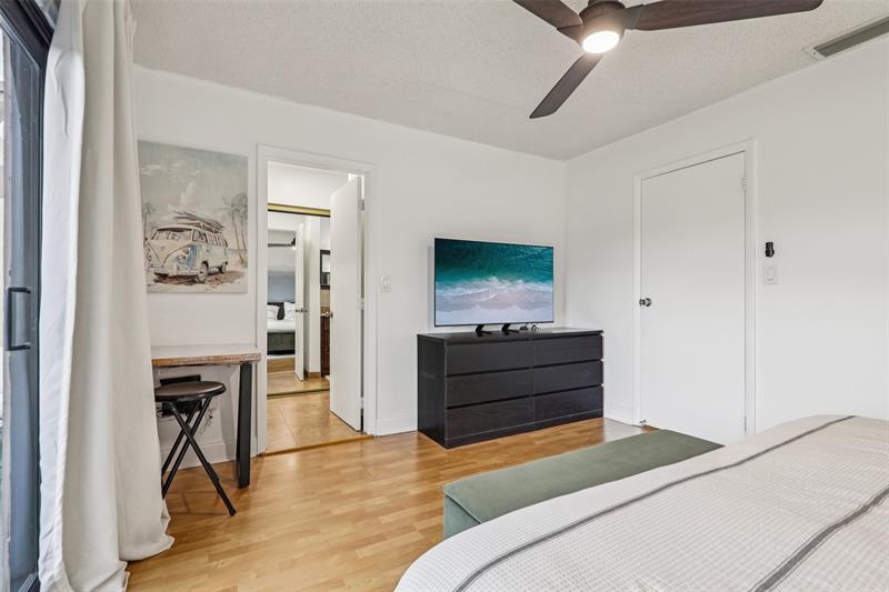 Image 28 of 44 For 10875 29th Mnr  2