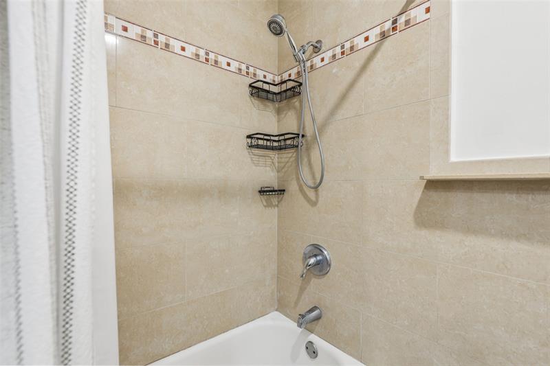 Image 29 of 44 For 10875 29th Mnr  2