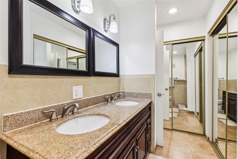 Image 30 of 44 For 10875 29th Mnr  2