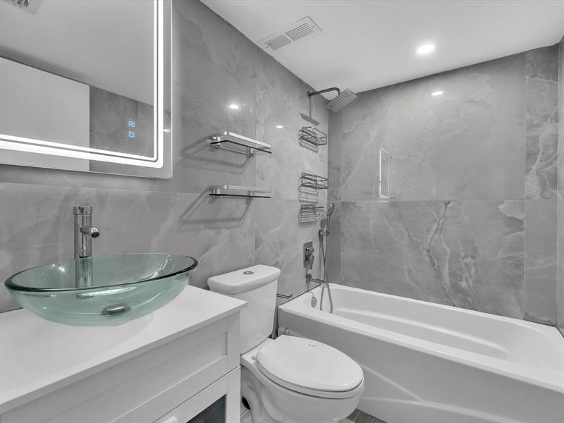 Image 11 of 21 For 9022 Atlantic Blvd  213
