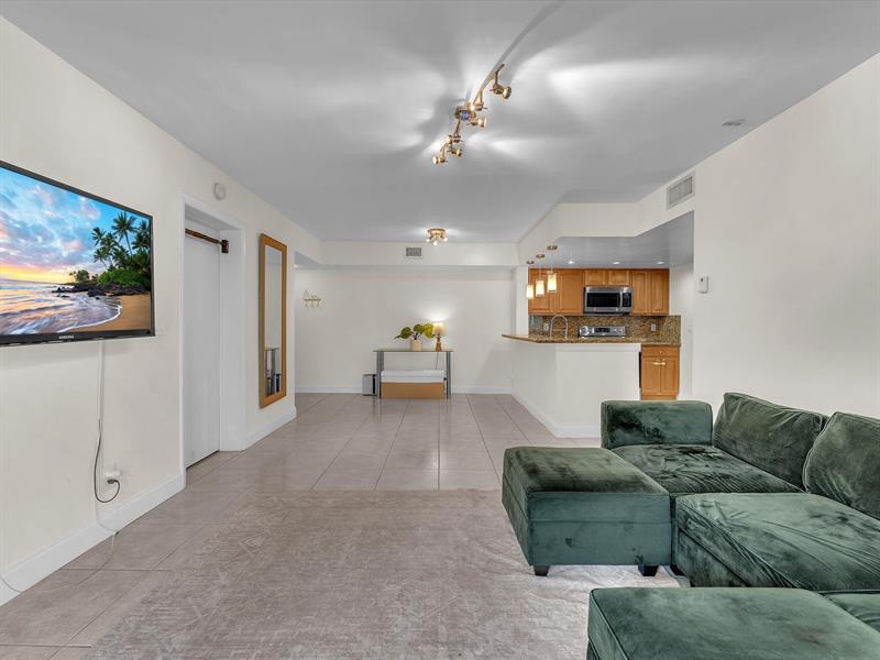 Image 9 of 21 For 9022 Atlantic Blvd  213