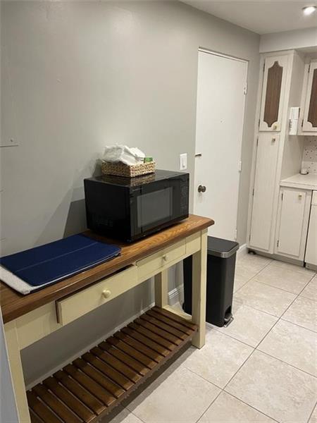 Image 16 of 22 For 3111 Ocean Dr  605