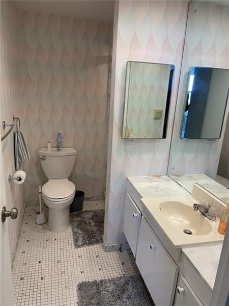 Image 18 of 22 For 3111 Ocean Dr  605