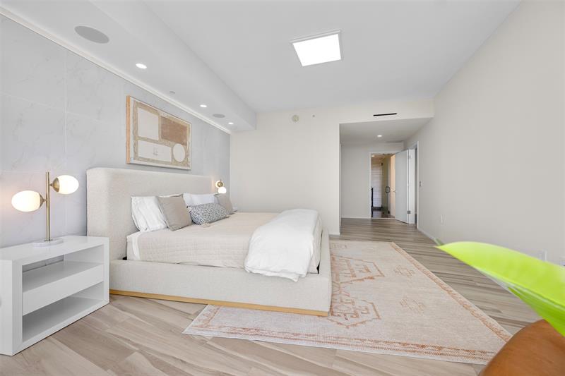 Image 19 of 47 For 2200 Ocean Blvd  N403