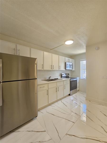 Details for 1041 Monterey Rd  2-10, Stuart, FL 34994