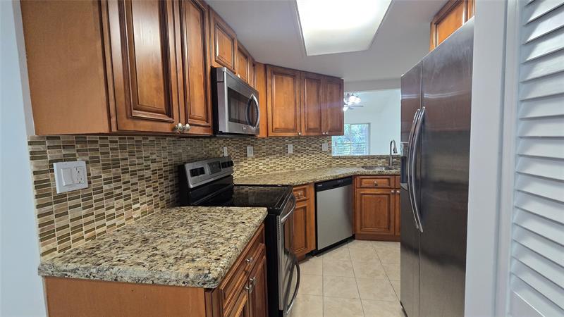 Listing Details for 2815 Course Dr  201, Pompano Beach, FL 33069