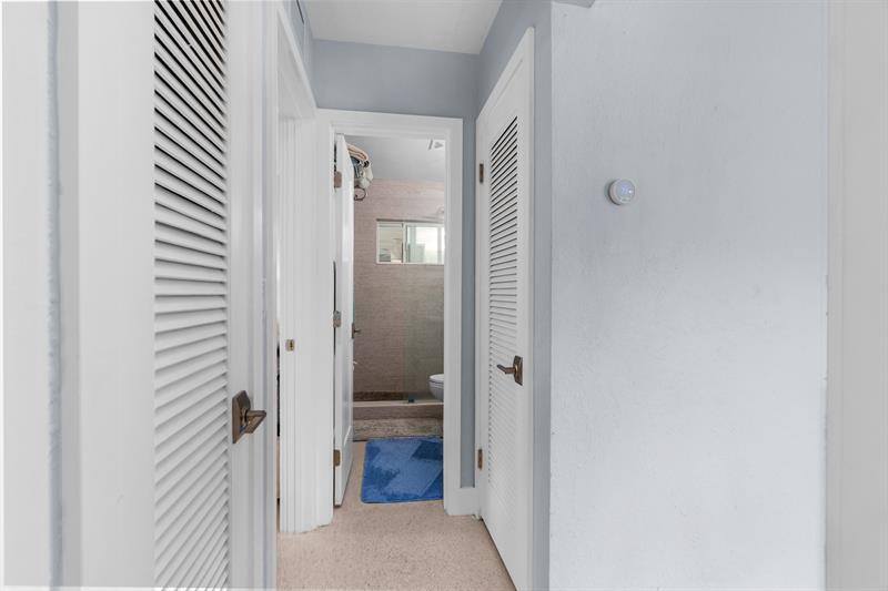 Image 13 of 64 For 558 28th St  