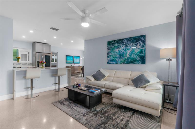 Image 25 of 64 For 558 28th St  