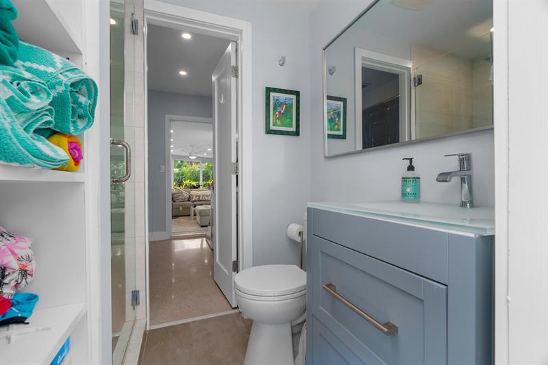 Image 36 of 64 For 558 28th St  