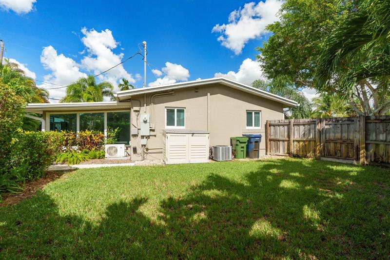 Image 37 of 64 For 558 28th St  